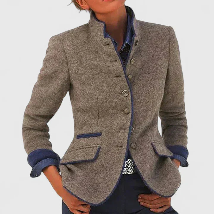 Rose | Effortless Elegance: The Versatile Chic Blazer